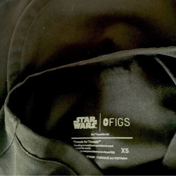 Figs STAR WARS DARTH VADER limited Edition scrub set - Picture 6 of 12